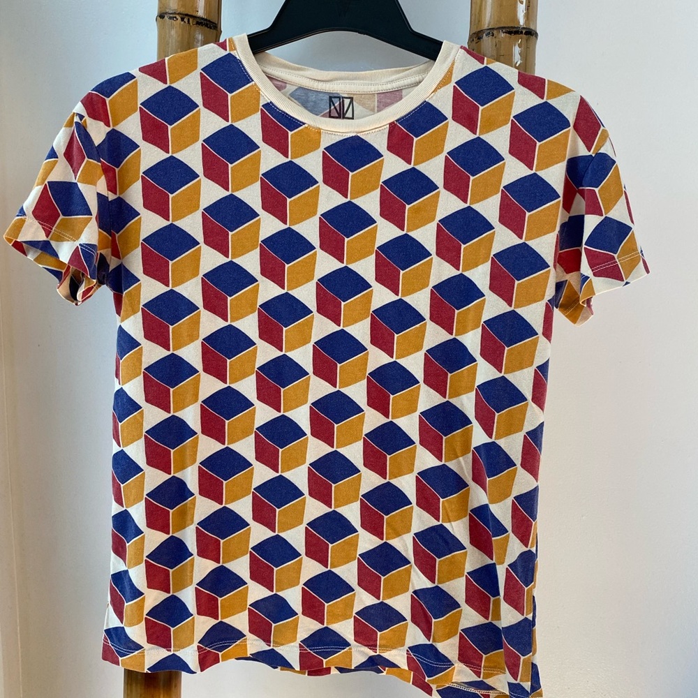 Cool T-shirt with colorful print
